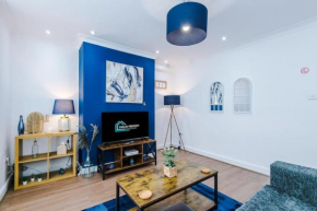 Stylish Home, Games Room, Sleeps 6, Large Driveway, Perfect For Groups
